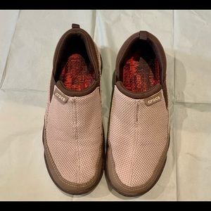 Men’s Crocs Swiftwater Mesh Slip On Moc Mens Size 12 Tan Brown